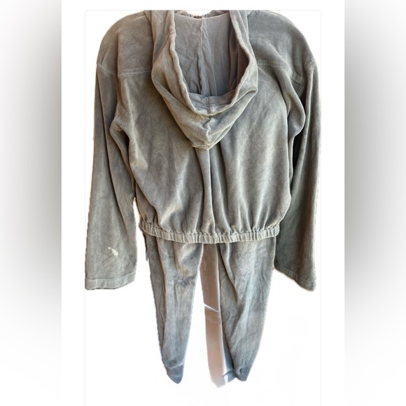 YOUNG FABULOUS & BROKE Zip Up Cropped Hoodie Sweatshirt & Sweatpants Set S - Picture 3 of 15